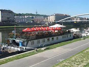 Barka Basia Hotel Cracovia Hotel en barco